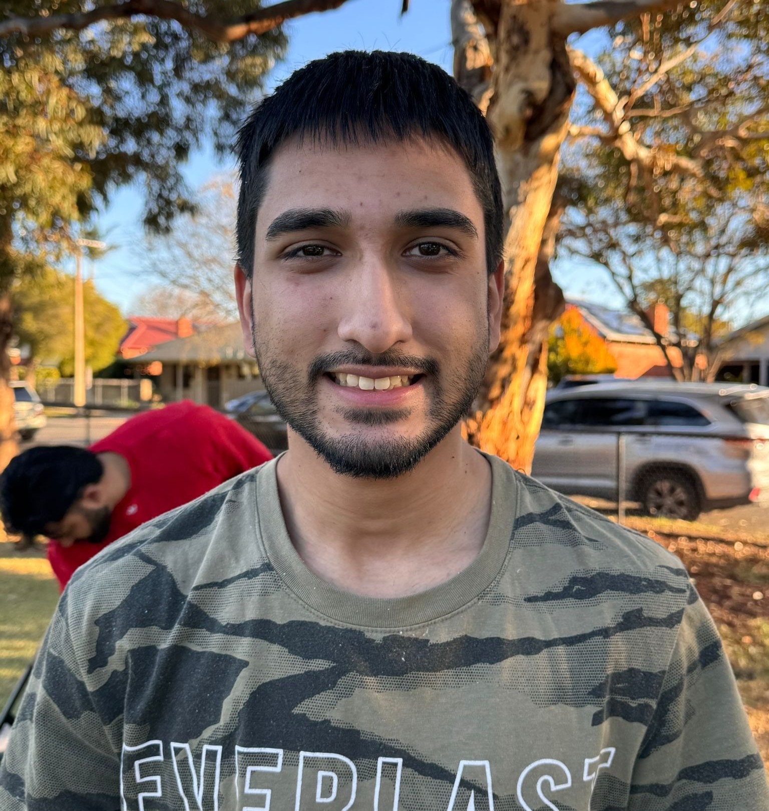 Muqarab Elahi